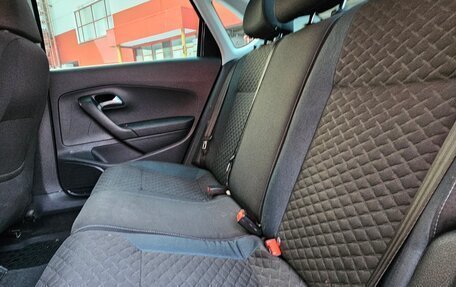 Volkswagen Polo VI (EU Market), 2019 год, 800 000 рублей, 23 фотография