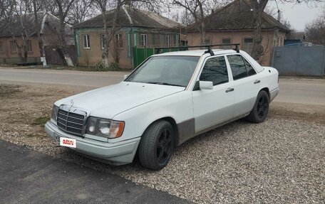 Mercedes-Benz E-Класс, 1992 год, 420 000 рублей, 4 фотография