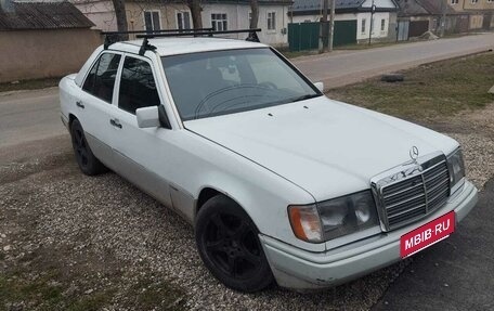 Mercedes-Benz E-Класс, 1992 год, 420 000 рублей, 2 фотография