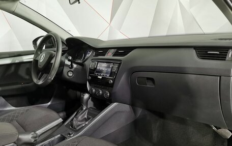 Skoda Octavia, 2019 год, 1 435 000 рублей, 13 фотография