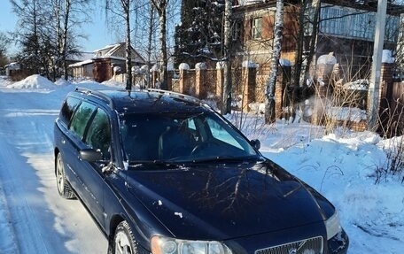 Volvo V70 III рестайлинг, 2004 год, 450 000 рублей, 1 фотография