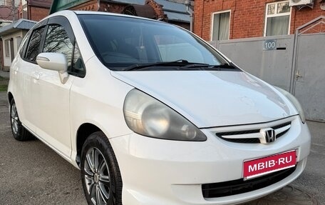 Honda Fit III, 2007 год, 450 000 рублей, 1 фотография