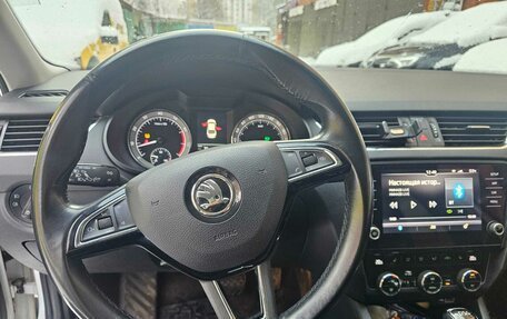 Skoda Octavia, 2018 год, 1 900 000 рублей, 8 фотография