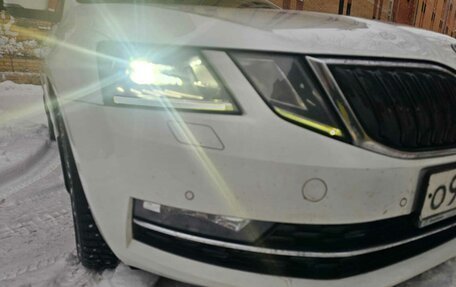 Skoda Octavia, 2018 год, 1 900 000 рублей, 11 фотография