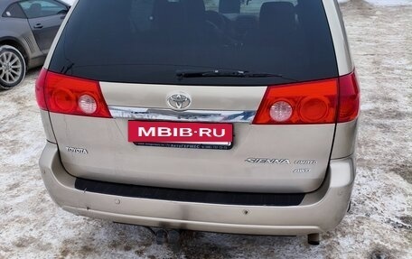Toyota Sienna II рестайлинг, 2006 год, 1 400 000 рублей, 2 фотография
