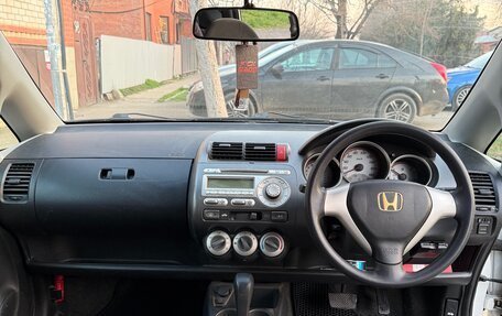 Honda Fit III, 2007 год, 450 000 рублей, 10 фотография