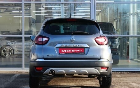 Renault Kaptur I рестайлинг, 2017 год, 1 629 000 рублей, 4 фотография