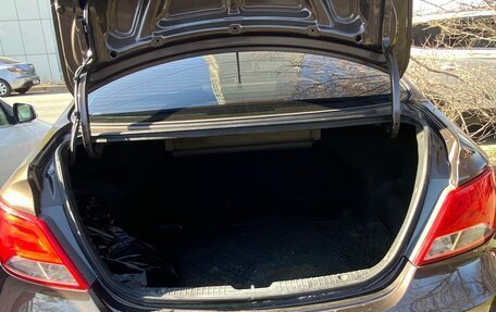 Hyundai Solaris II рестайлинг, 2016 год, 900 000 рублей, 3 фотография