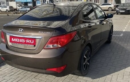 Hyundai Solaris II рестайлинг, 2016 год, 900 000 рублей, 9 фотография