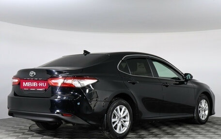 Toyota Camry, 2019 год, 2 450 000 рублей, 5 фотография