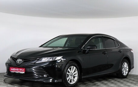 Toyota Camry, 2019 год, 2 450 000 рублей, 1 фотография