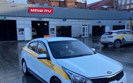 KIA Rio IV, 2020 год, 800 000 рублей, 1 фотография