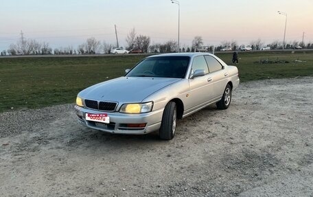 Nissan Laurel VIII, 1999 год, 585 000 рублей, 1 фотография