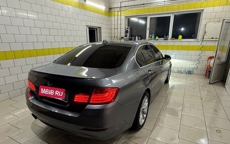 BMW 5 серия, 2015 год, 1 790 000 рублей, 2 фотография