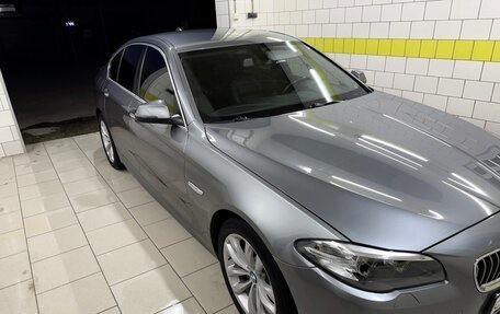 BMW 5 серия, 2015 год, 1 790 000 рублей, 11 фотография