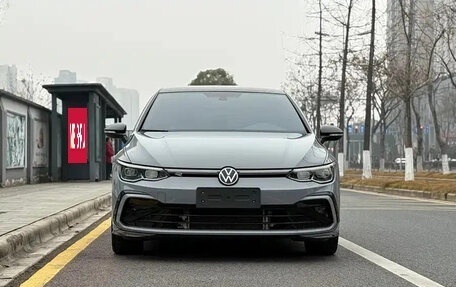 Volkswagen Golf VIII, 2023 год, 2 020 123 рублей, 2 фотография