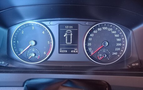 Volkswagen Caravelle T6 рестайлинг, 2017 год, 3 650 000 рублей, 4 фотография