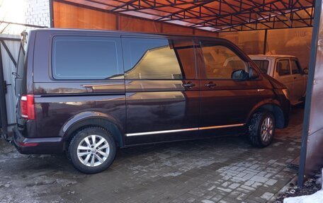 Volkswagen Caravelle T6 рестайлинг, 2017 год, 3 650 000 рублей, 8 фотография