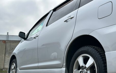 Toyota Wish II, 2005 год, 975 000 рублей, 10 фотография