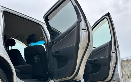 Toyota Wish II, 2005 год, 975 000 рублей, 12 фотография