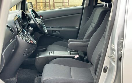 Toyota Wish II, 2005 год, 975 000 рублей, 26 фотография