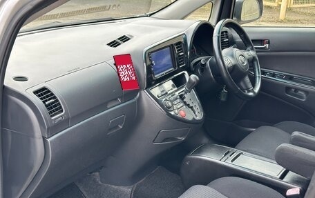 Toyota Wish II, 2005 год, 975 000 рублей, 25 фотография