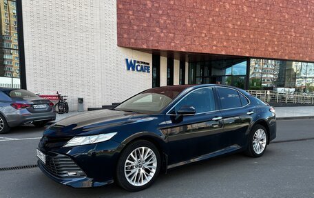 Toyota Camry, 2018 год, 2 700 000 рублей, 12 фотография