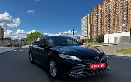 Toyota Camry, 2018 год, 2 700 000 рублей, 8 фотография