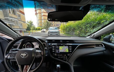 Toyota Camry, 2018 год, 2 700 000 рублей, 13 фотография