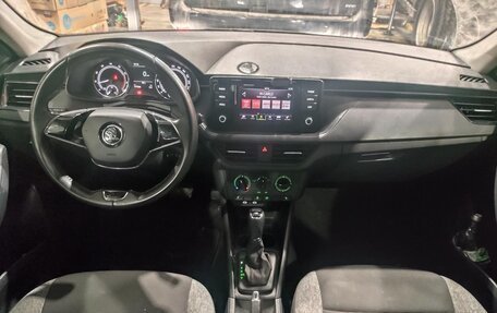 Skoda Rapid II, 2021 год, 1 450 000 рублей, 2 фотография