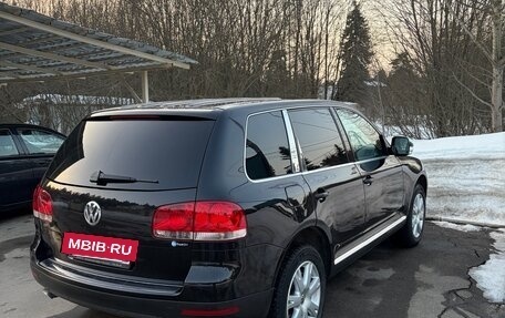 Volkswagen Touareg III, 2005 год, 1 000 050 рублей, 2 фотография