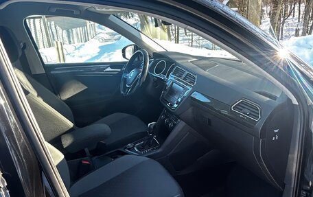 Volkswagen Tiguan II, 2017 год, 1 900 000 рублей, 13 фотография