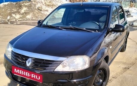 Renault Logan I, 2013 год, 365 000 рублей, 2 фотография