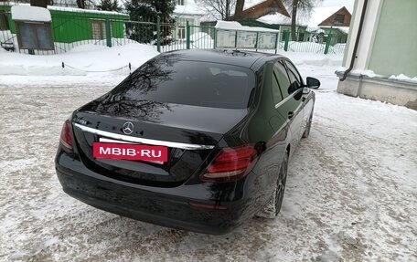 Mercedes-Benz E-Класс, 2020 год, 2 500 000 рублей, 8 фотография