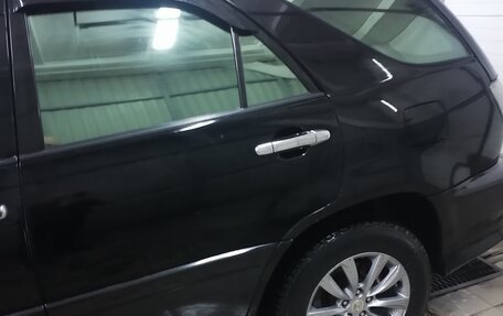 Lexus RX IV рестайлинг, 2000 год, 850 000 рублей, 31 фотография