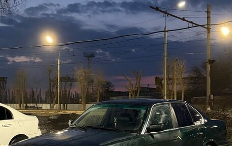 BMW 5 серия, 1987 год, 250 000 рублей, 3 фотография