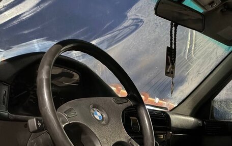 BMW 5 серия, 1987 год, 250 000 рублей, 9 фотография