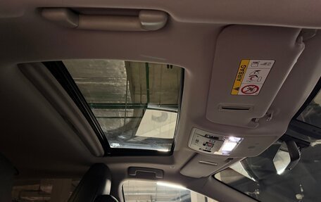 Lexus RX IV рестайлинг, 2020 год, 5 000 000 рублей, 8 фотография