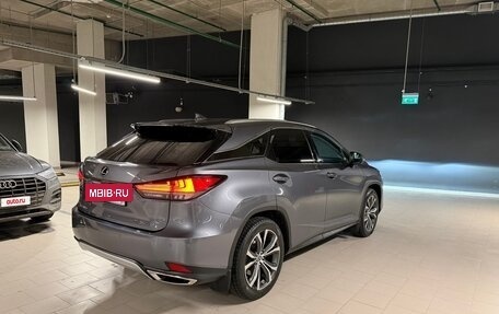 Lexus RX IV рестайлинг, 2020 год, 5 000 000 рублей, 4 фотография