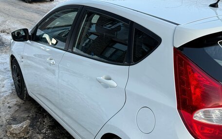 Hyundai Solaris II рестайлинг, 2015 год, 900 000 рублей, 5 фотография