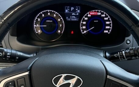 Hyundai Solaris II рестайлинг, 2015 год, 900 000 рублей, 12 фотография