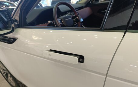 Land Rover Range Rover Evoque II, 2024 год, 5 750 000 рублей, 9 фотография