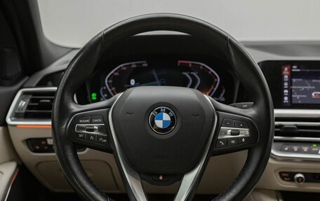 BMW 3 серия, 2021 год, 3 950 000 рублей, 15 фотография