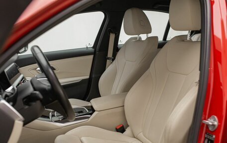 BMW 3 серия, 2021 год, 3 950 000 рублей, 12 фотография