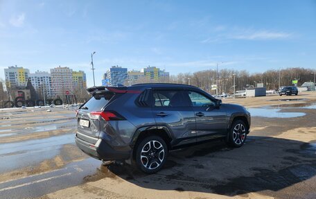 Toyota RAV4, 2020 год, 3 550 000 рублей, 5 фотография