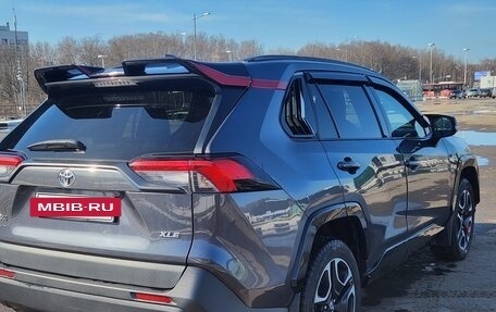 Toyota RAV4, 2020 год, 3 550 000 рублей, 3 фотография