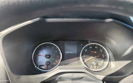 Toyota RAV4, 2020 год, 3 550 000 рублей, 28 фотография