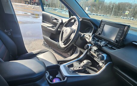 Toyota RAV4, 2020 год, 3 550 000 рублей, 24 фотография