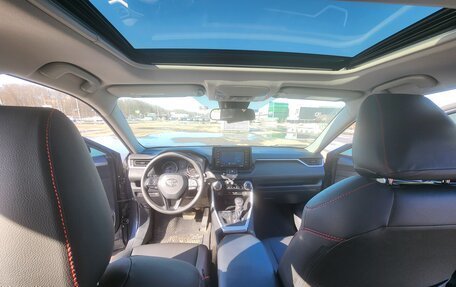 Toyota RAV4, 2020 год, 3 550 000 рублей, 31 фотография