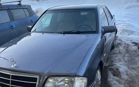 Mercedes-Benz C-Класс, 1996 год, 300 000 рублей, 1 фотография